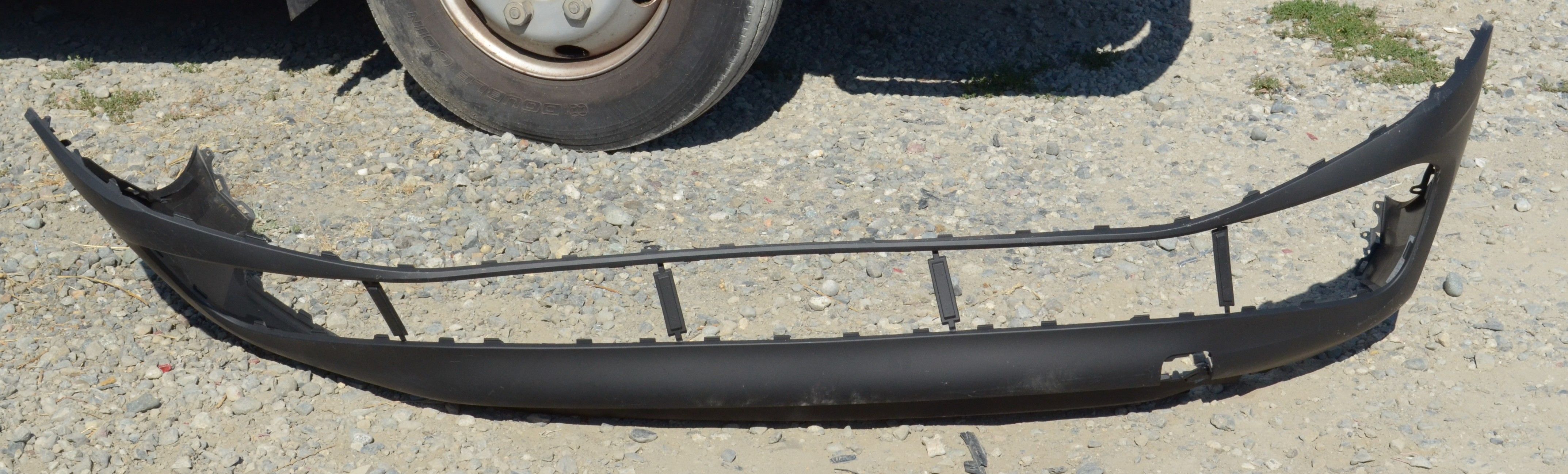 USED REF#U0141 || 2022-2024 VOLKSWAGEN JETTA || FRONT BUMPER COVER ONLY