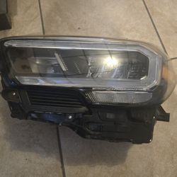 2023 Toyota Tacoma left side headlight OEM
