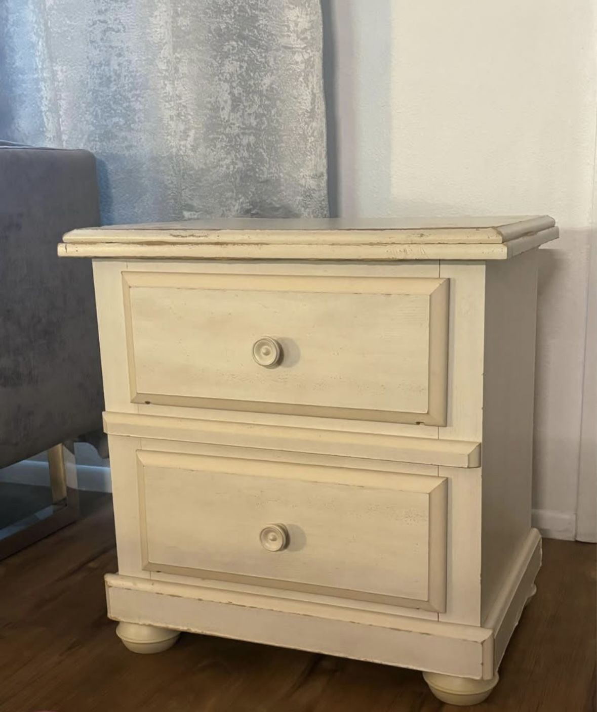 5 PC Bedroom Furniture Set