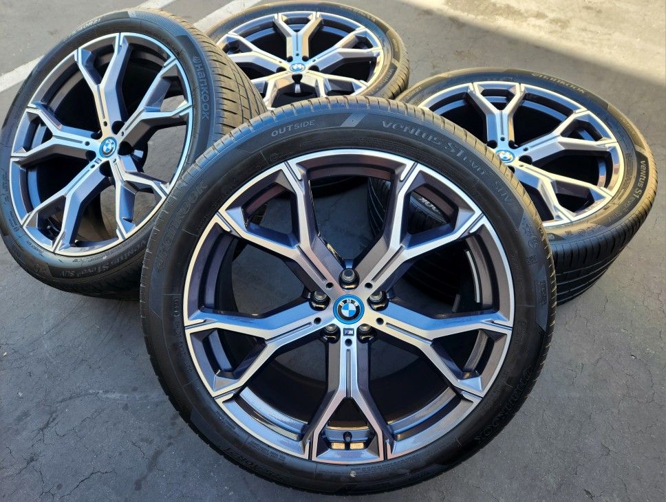 21” Bmw X5 X6 741M Sport wheles and tires