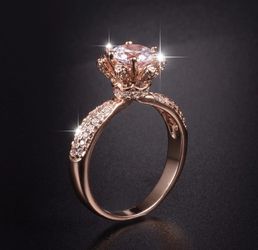 New 18 k rose gold engagement ring wedding ring set