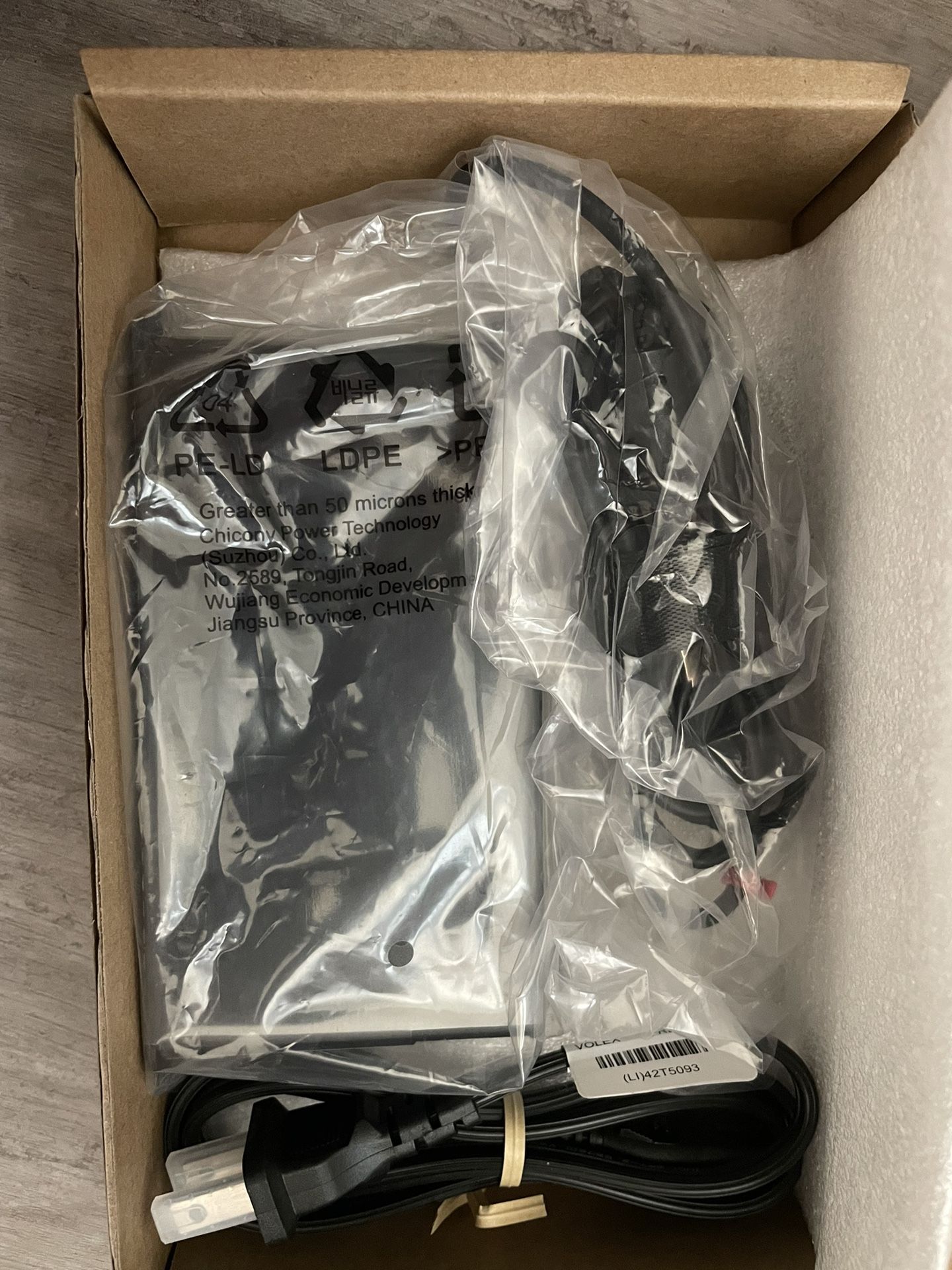 ThinkPad Mobile Workstation Slim 170W AC Adapter (Slim-tip)