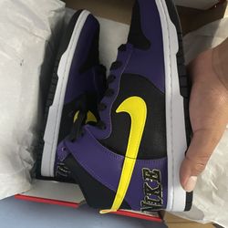 Nike Dunk Lakers Size 8.5