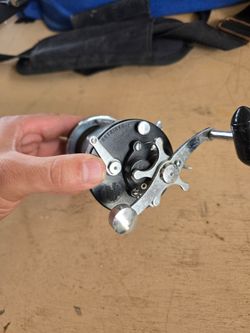 American-made Penn Squidder No. 140 conventional saltwater casting reel