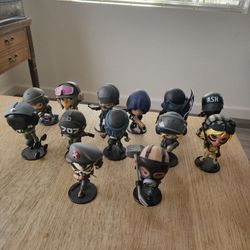 13 UBISOFT RAINBOW SIX SIEGE CHIBI