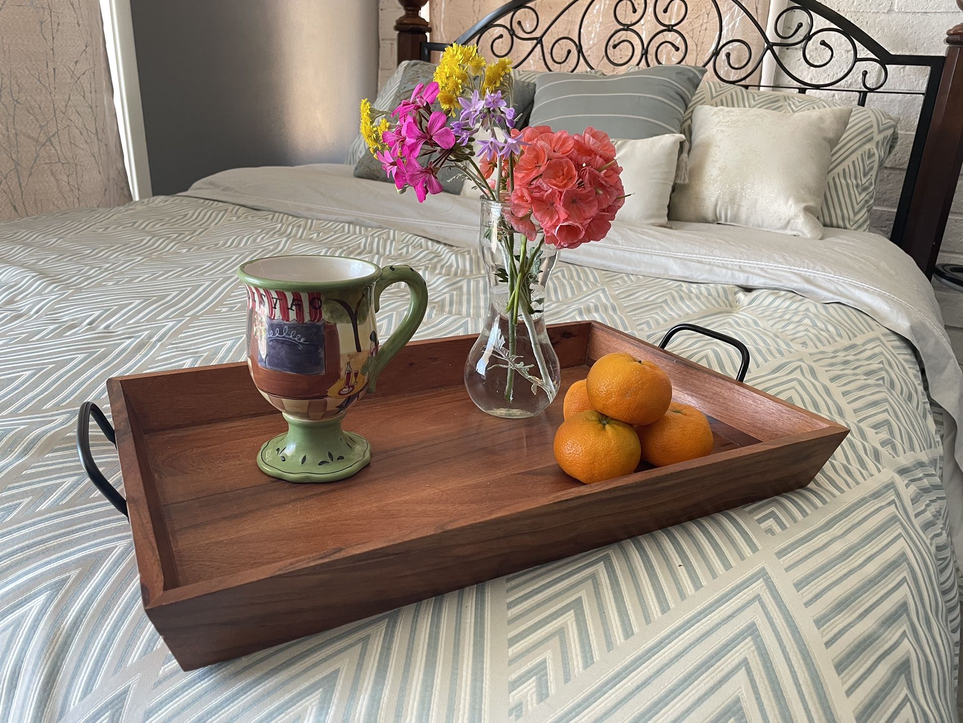 Beautiful Wooden Serving Tray..13X 15