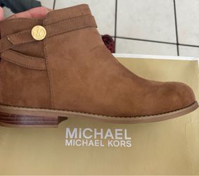 MK booties