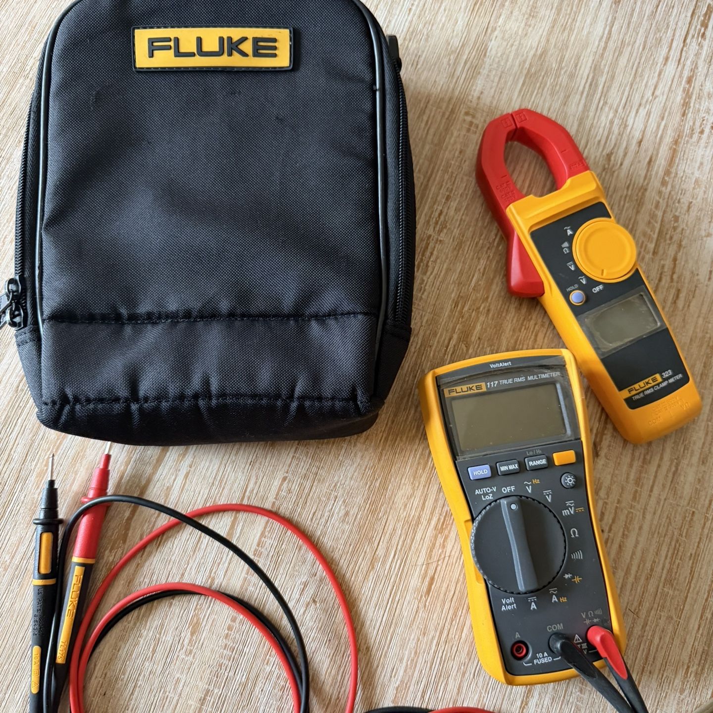 Fluke 117 & 323 Multimeter Kit for Sale in Palmdale, CA - OfferUp
