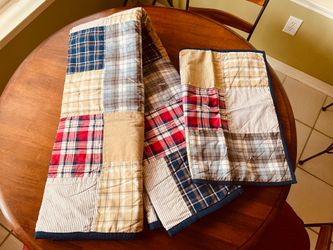 Circo from Target Patchwork Plaid Quilted Blanket Set Twin Size