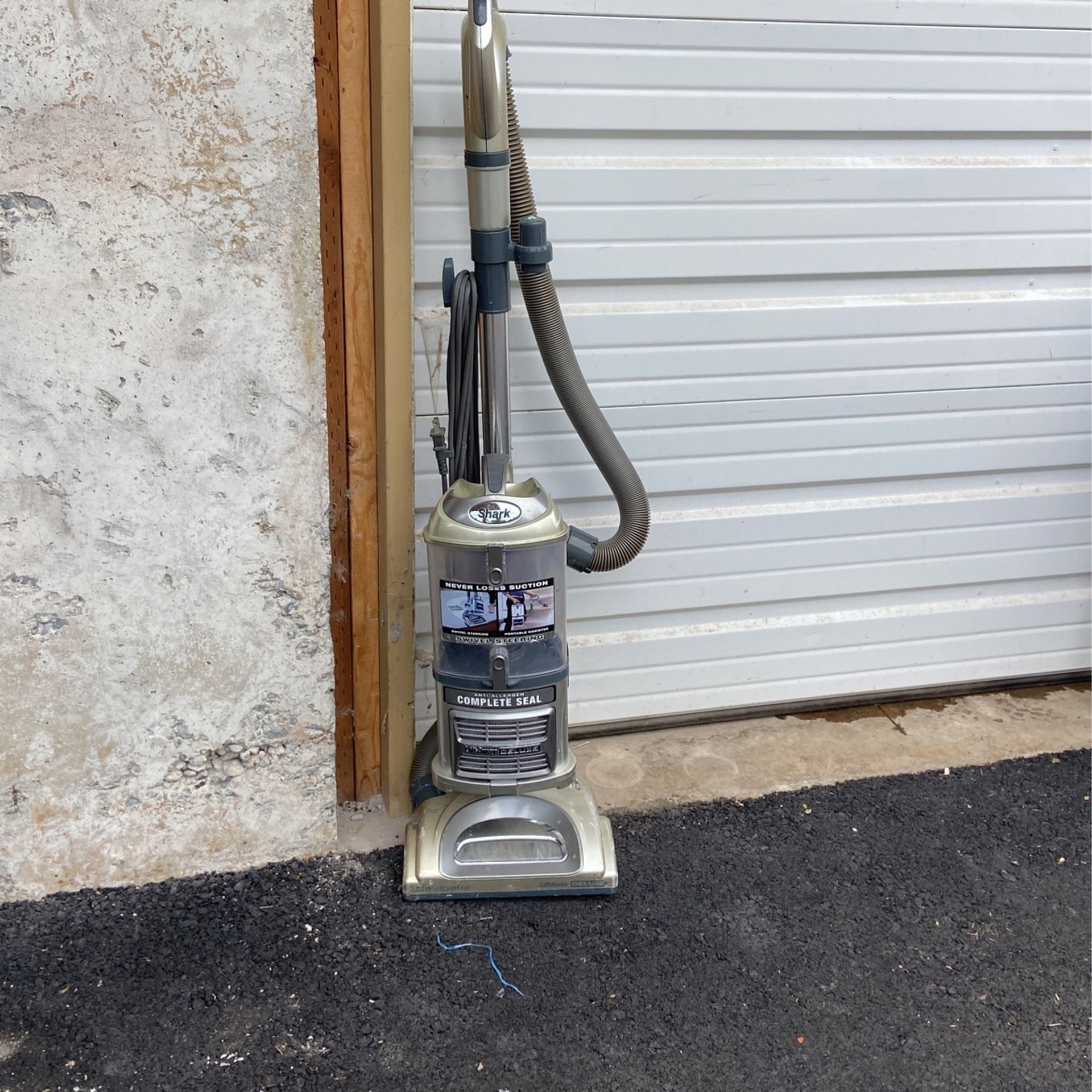 Shark Vacuume