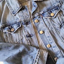 XS Levi's Denim Jacket