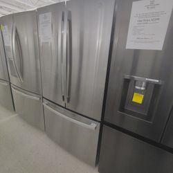 $1199(MSRP$2699, Save $1500) GE Counter Depth French Door With Gallon Door Bins and LED Lighting 