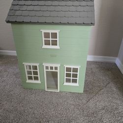 Pottery Barn Doll House 