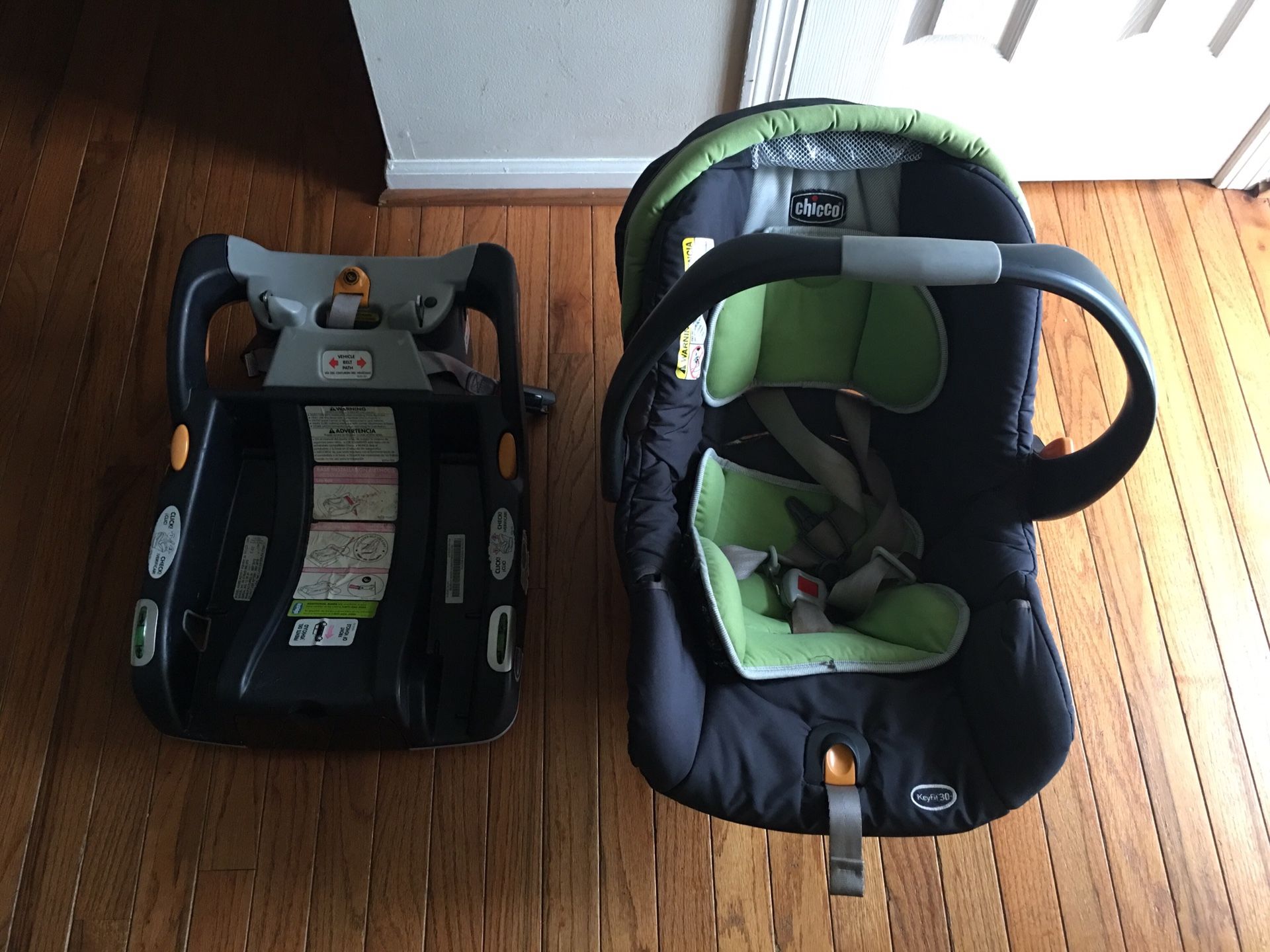 Chicco Infant Car Seat and Base