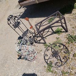 Garden Iron Plant Pieces (6) 50$ For All