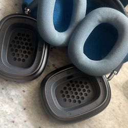 Black AirPods Pro Max