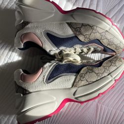 Gucci Shoes 