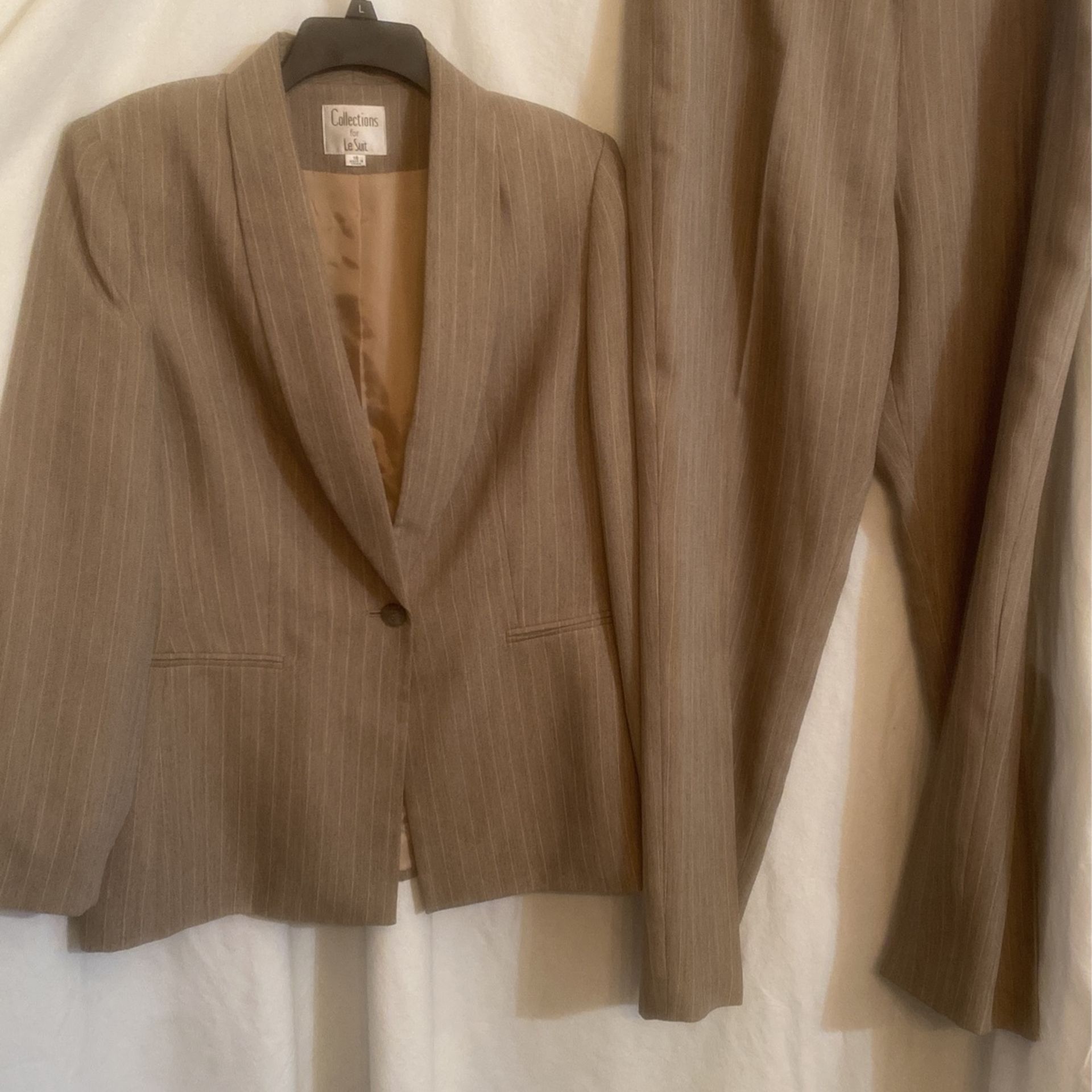 Ladies Pants Suit By Collections For Le Suits Size 16