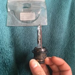 HID D2R Headlight bulb 