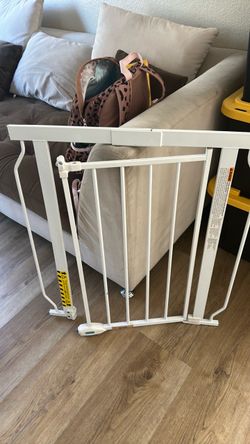 Baby gate