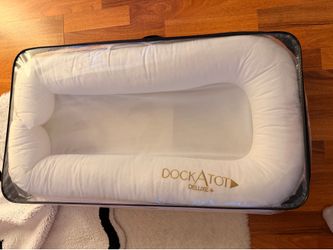 DockATot Deluxe+ Baby Lounger – Like New Condition