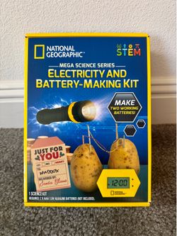 National Geographic Battery Making Kit - Potato Clock and Penny Powered Flashlight Science Kit, 2 Electricity STEM Projects