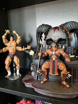 Mortal Kombat Shao Kahn Throne Statue Figure and GORO