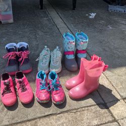 Girls Shoes Size 3-4 