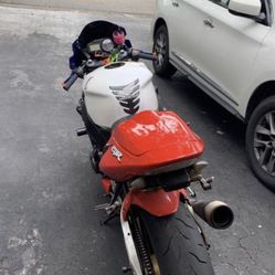 Honda CBR 954  CBR1000 Fireblade