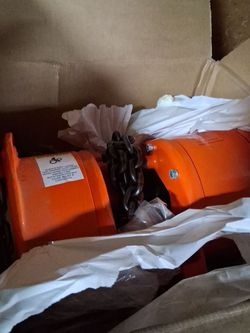 CM cyclone 2ton trolley hoist with 21' lift. Brand new in open box with paperwork
