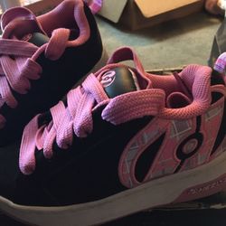 New Girls Heelys