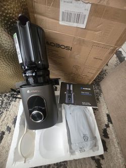 SLOW JUICER
