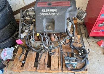 Supercharged Chevy 3800 Motor and Supercharger