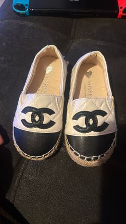 Toddler Shoes 8c 