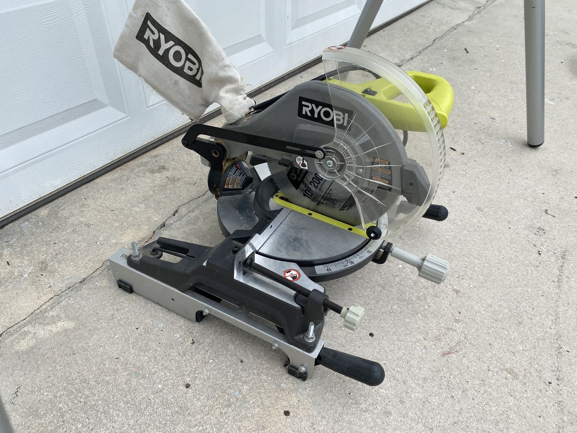 RYOBI Miter Saw TS1345L and Table