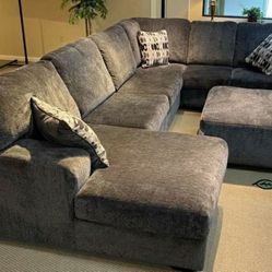 Brand New 🥳 Ballinasloe 3 Piece Laf And Raf Sectional With Chaise 