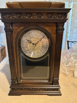 Bulova pendulum mantle clock - NEW