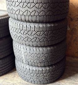235 65 16 GoodYear Wrangler Set of 4 Used Like New Condition
