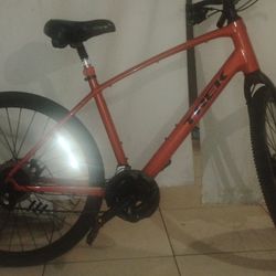 Trek Mountain Bike 