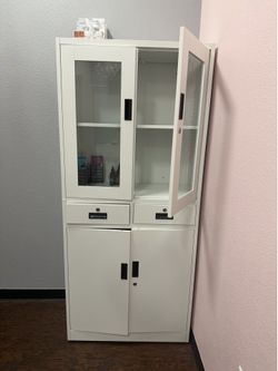 White cabinet like new cabinet