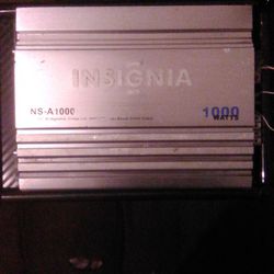 Insignia 1000 Watt Amp
