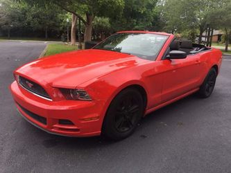 2013 Ford Mustang Convertible