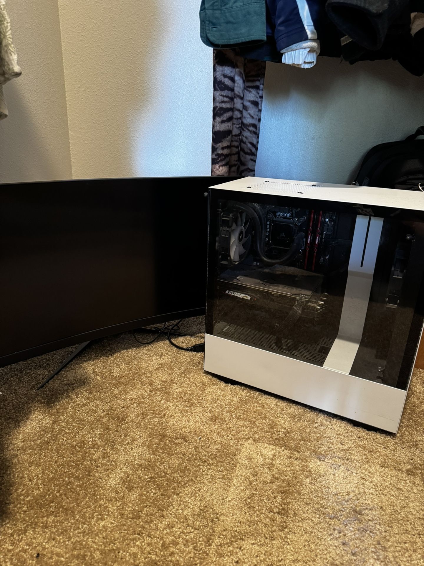 Gaming PC and 1080p Gaming Monitor 