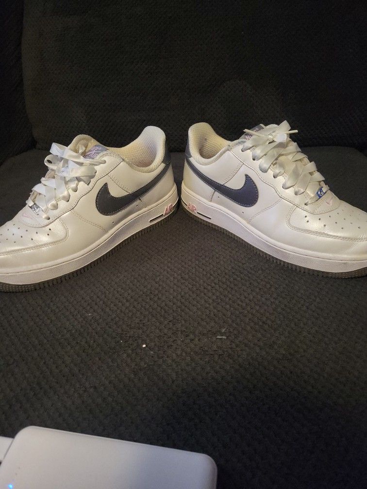 Nike - Air Force One - QuinceaƱera - Size 5.5Y - OBO