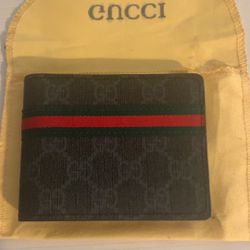 Retail price $375* Gucci wallet men GUCCI two fold 100% Authentic Gucci  *NEW* 3848E 6969 for Sale in Miami Beach, FL - OfferUp