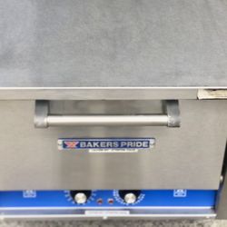 Bakers Pride Counter Top Pizza Oven 