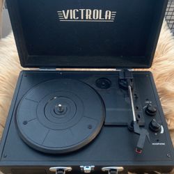 VICTROLA Record Player Black