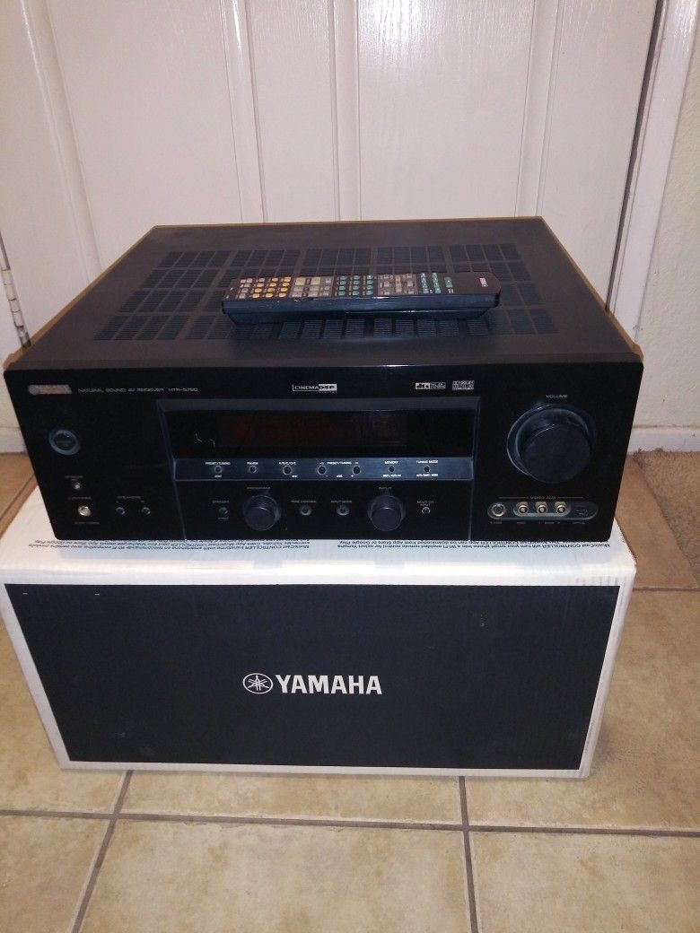 YAMAHA HTR-5760. REICIVER