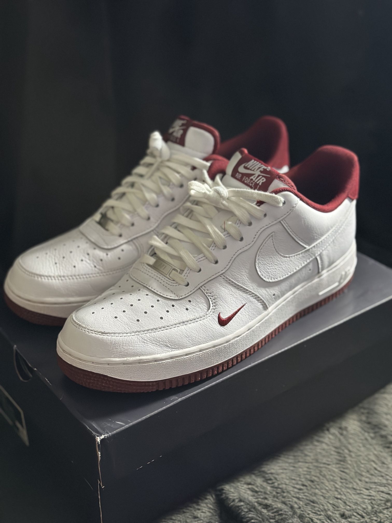 Nike Air Force 1 Low '07 LV8 Size 10.5 - White Burgundy (Men's) HM9483-100