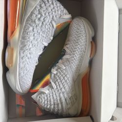 LeBron 17 Future Air